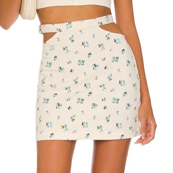 NWT Revolve WeWoreWhat Cream Floral Cut Out Denim Skirt - Picture 1 of 3